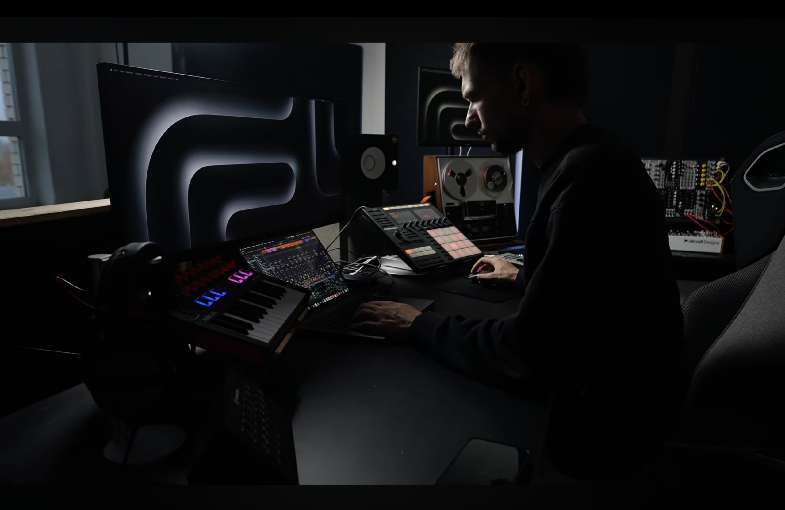 Roman shaping sounds with studio hardware